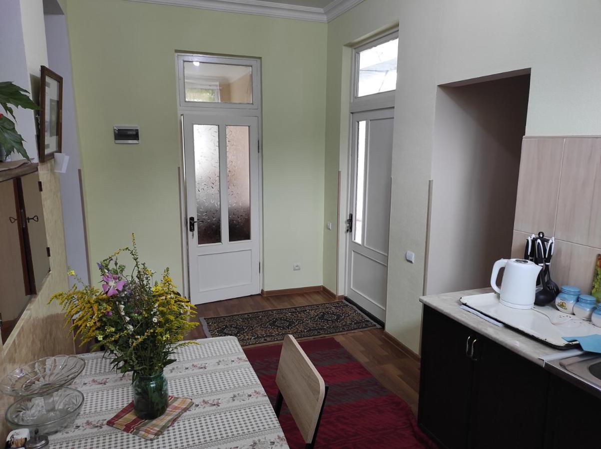 Inexpensive House Bed & Breakfast Vanadzor Eksteriør bilde